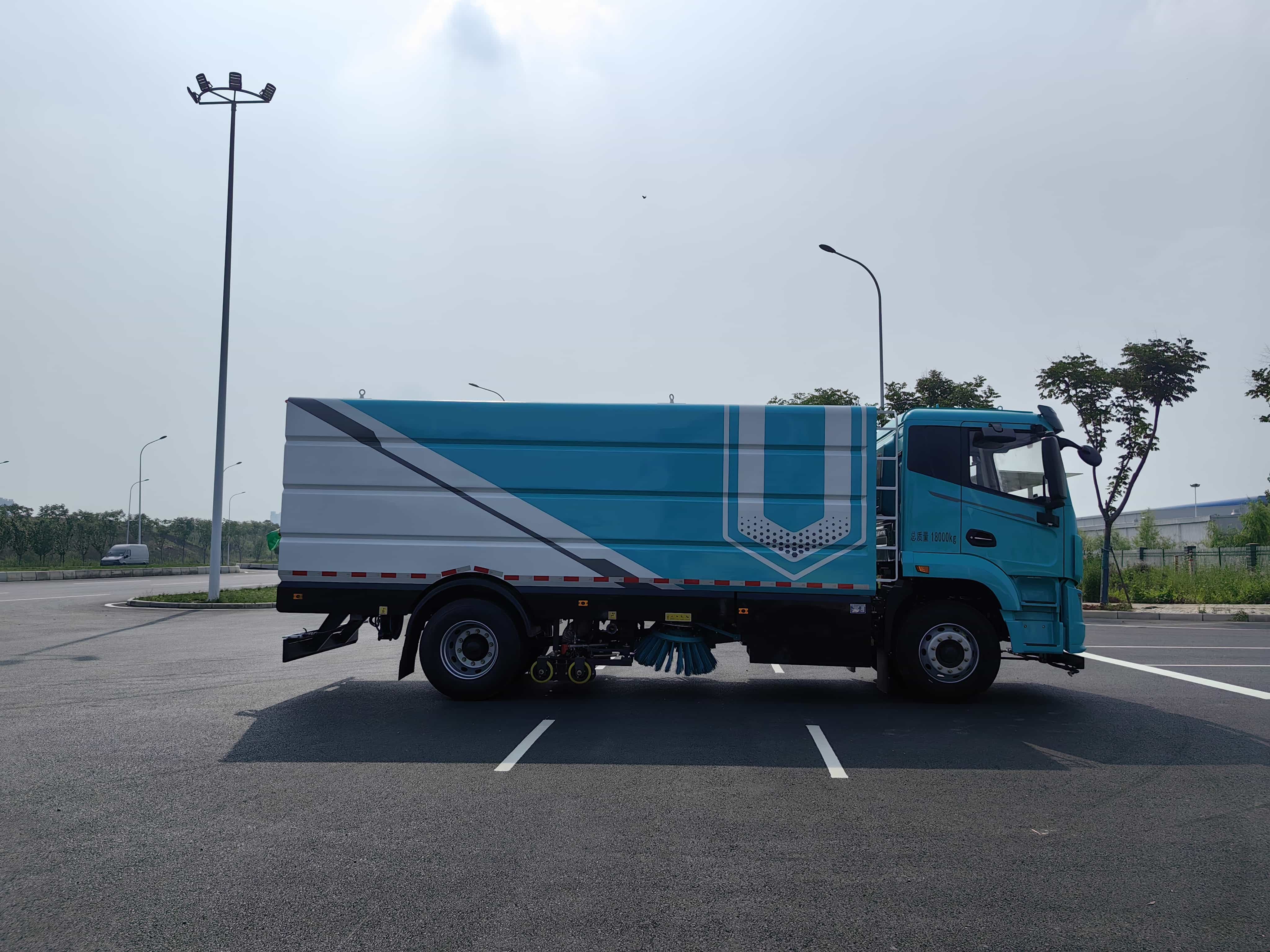 18T Washer&Sweeper1_compressed