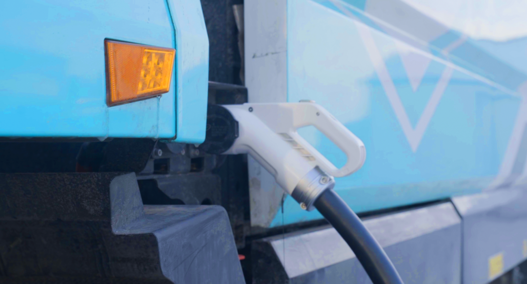 Precautions for using pure electric sanitation vehicles in winter2