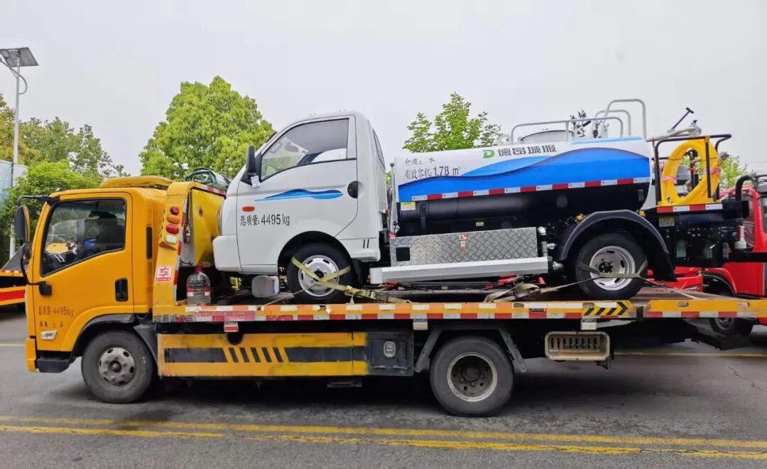 Yiwei Auto Delivery10