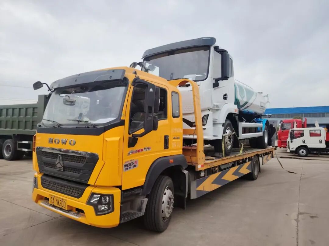 Yiwei Auto Delivery3