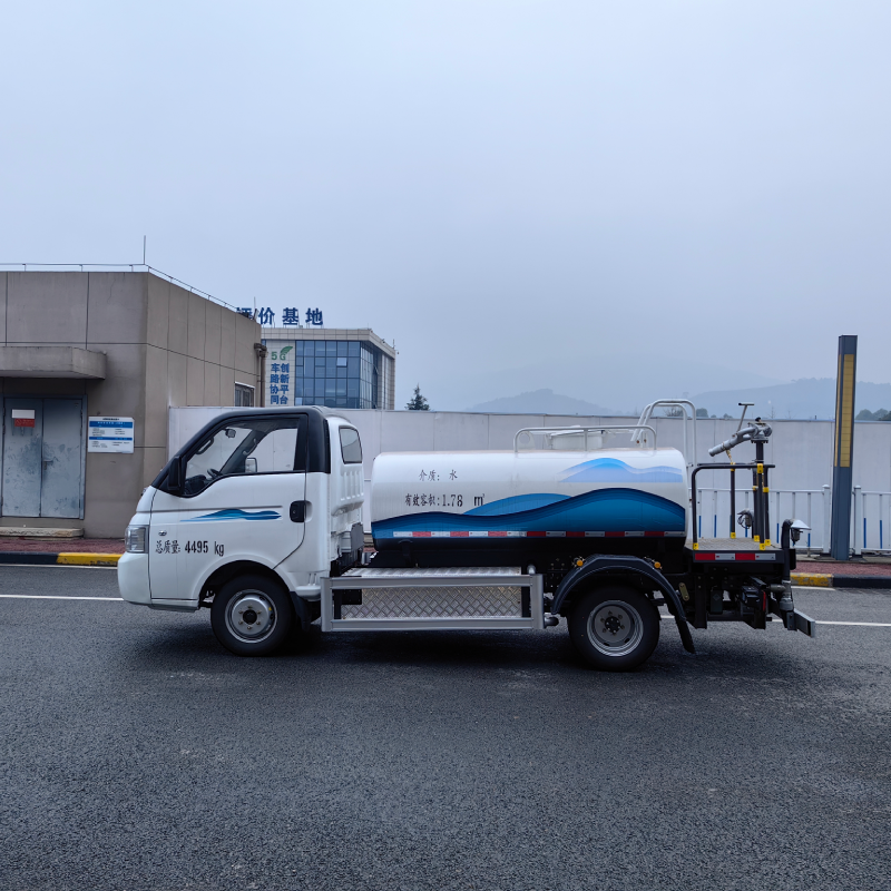 street sprinkler truck (4)